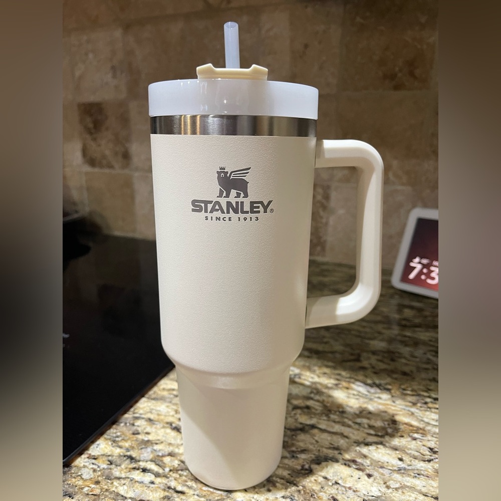 Stanley 40oz tumbler